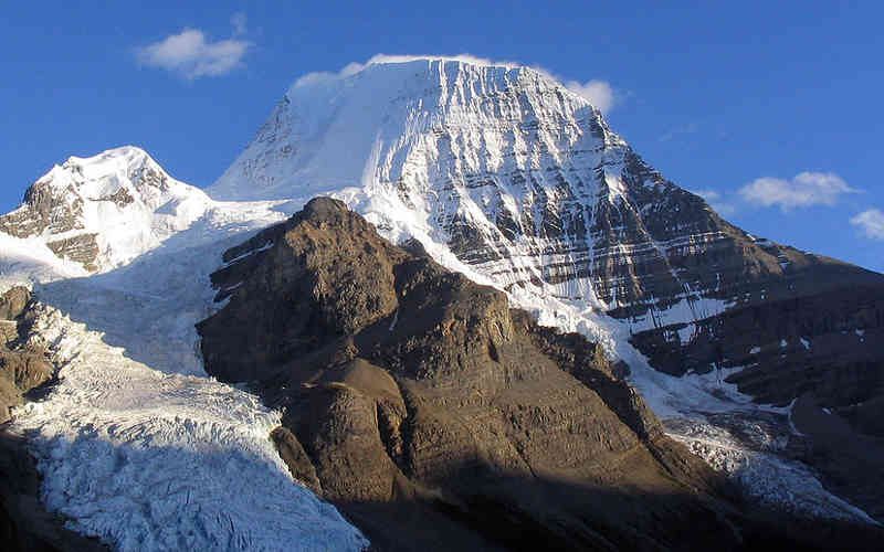 Mount Robson (3,954 m (12,972 ft)) is the highest peak in the Canadian Rockies